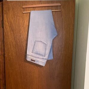 Kut from the Kloth Light Blue Denim